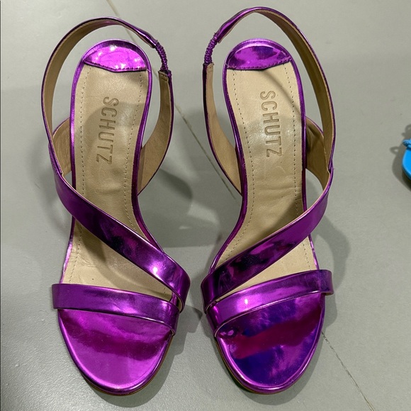 SCHUTZ Shoes - SCHUTZ Women's Metallic Purple Heels
